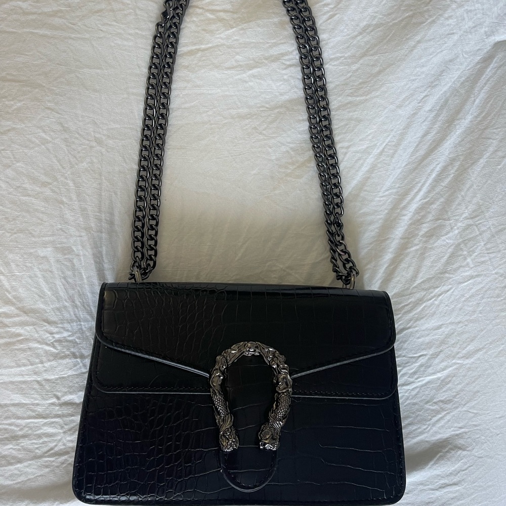 Amazon Shoulder Bag